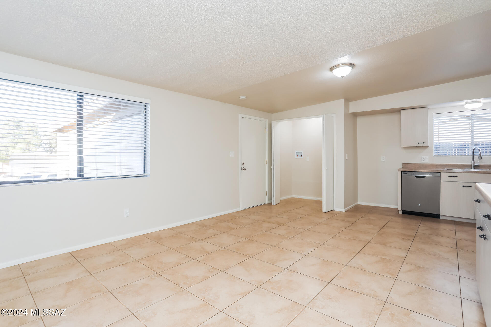 9740 East 3rd Street Tucson, AZ 85748 - Photo 7 of 26