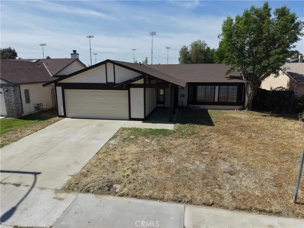 $460,000 | 476 Westminster Drive, San Jacinto, CA 92583
