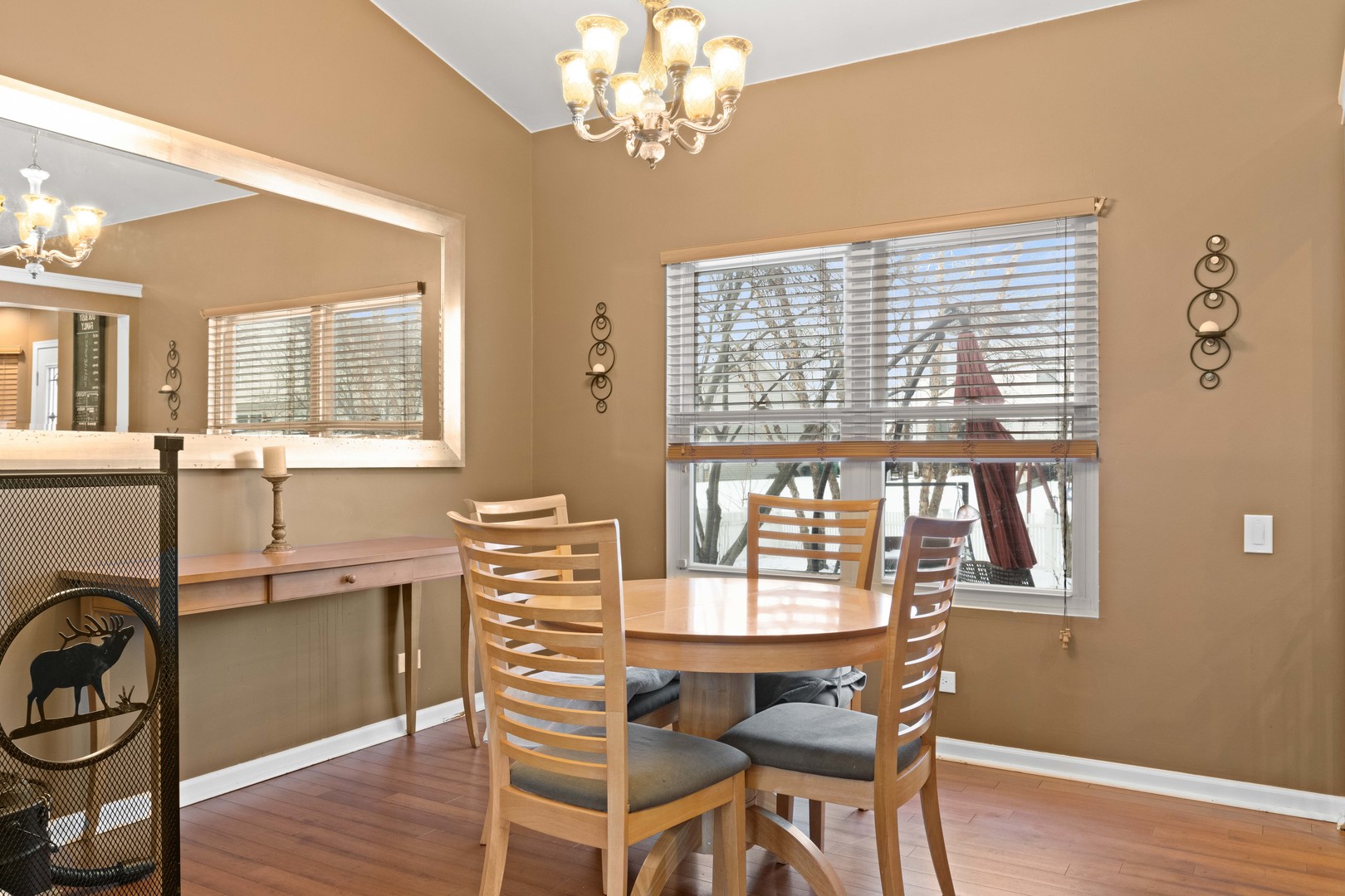 3815 Landings Road Joliet, IL 60431 - Photo 8 of 37 Gallery Image 8