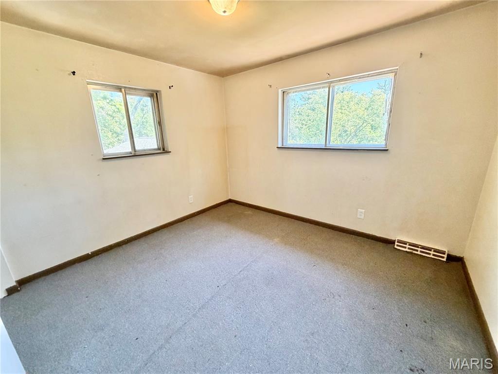 1908 Main Drive High Ridge, MO 63049 - Photo 8 of 14