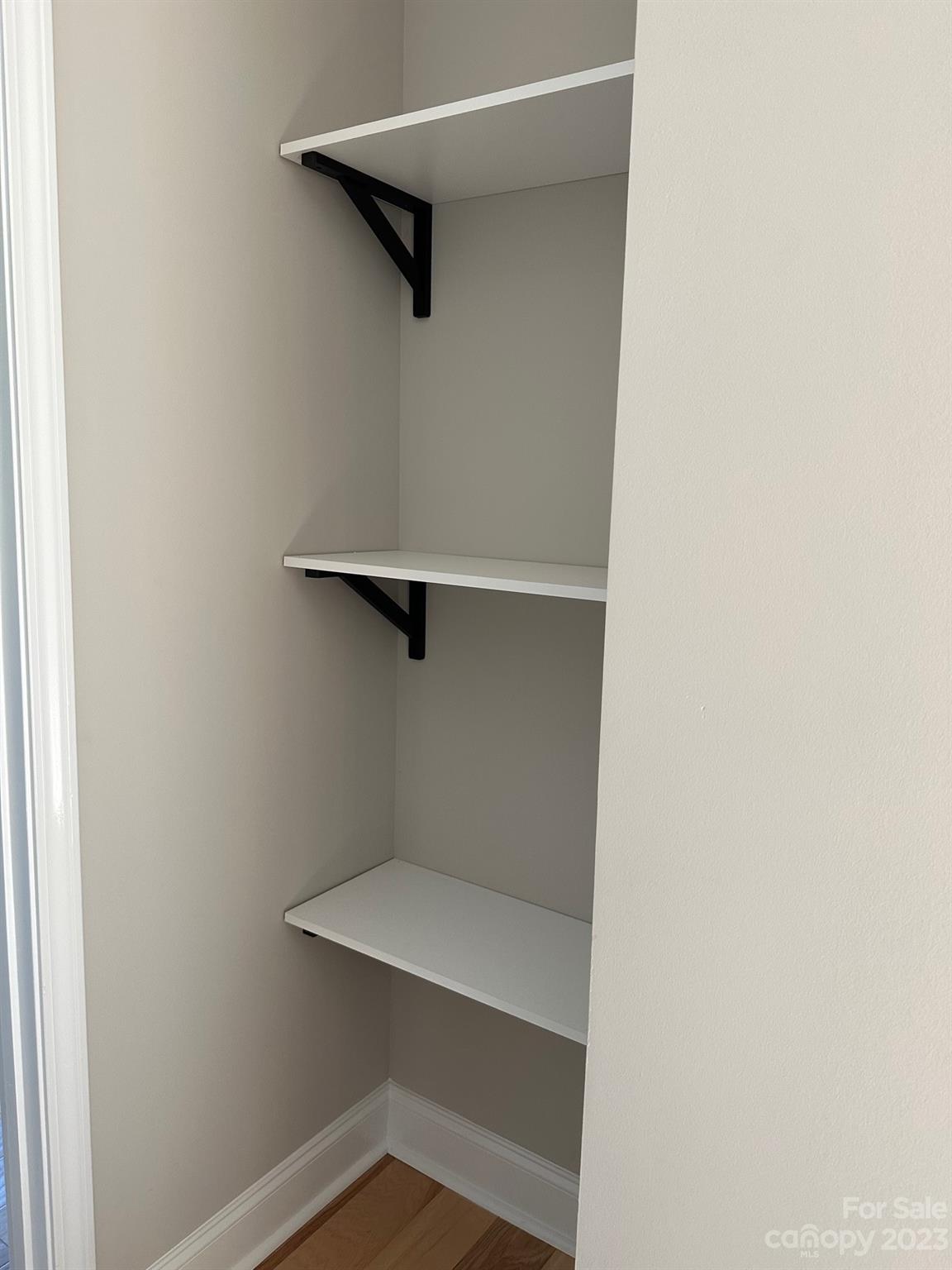 1091 Tryon Street Lancaster, SC 29720 - Photo 15 of 30 a small space with a bench