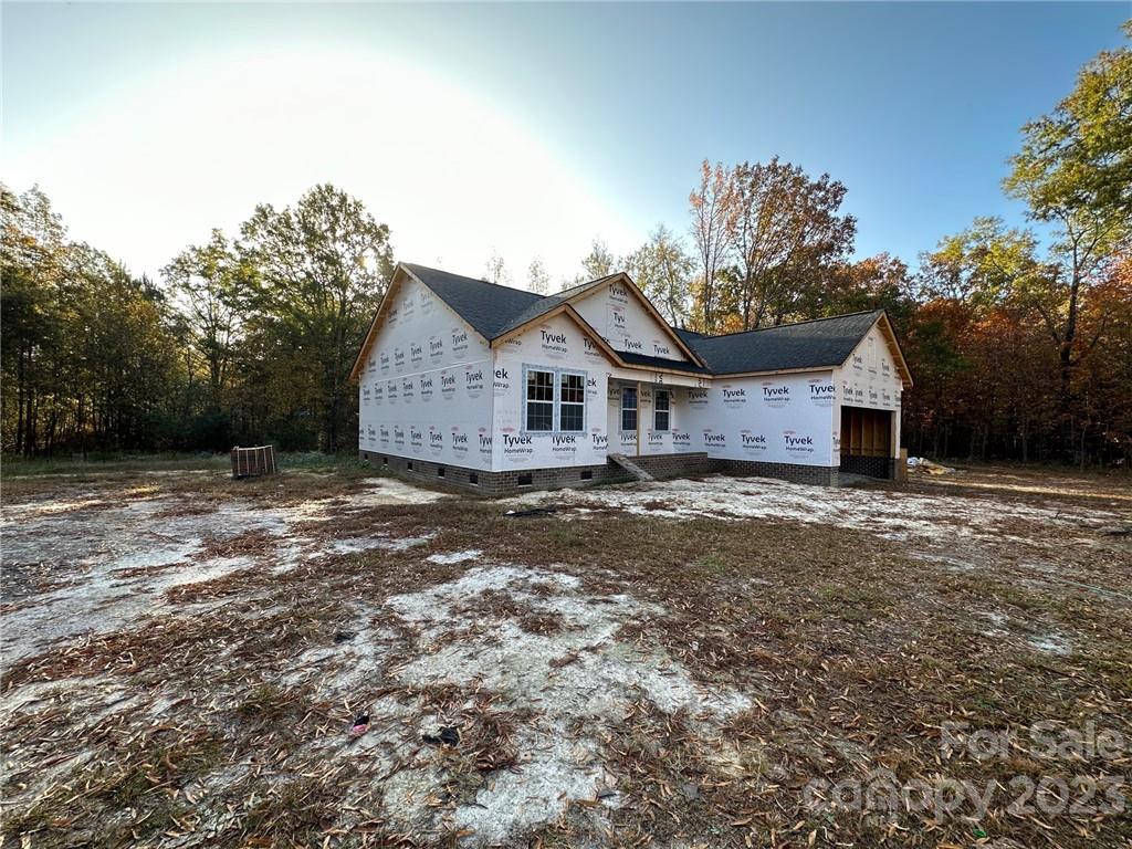 1091 Tryon Street Lancaster, SC 29720 - Photo 3 of 30 a view of a house with a yard
