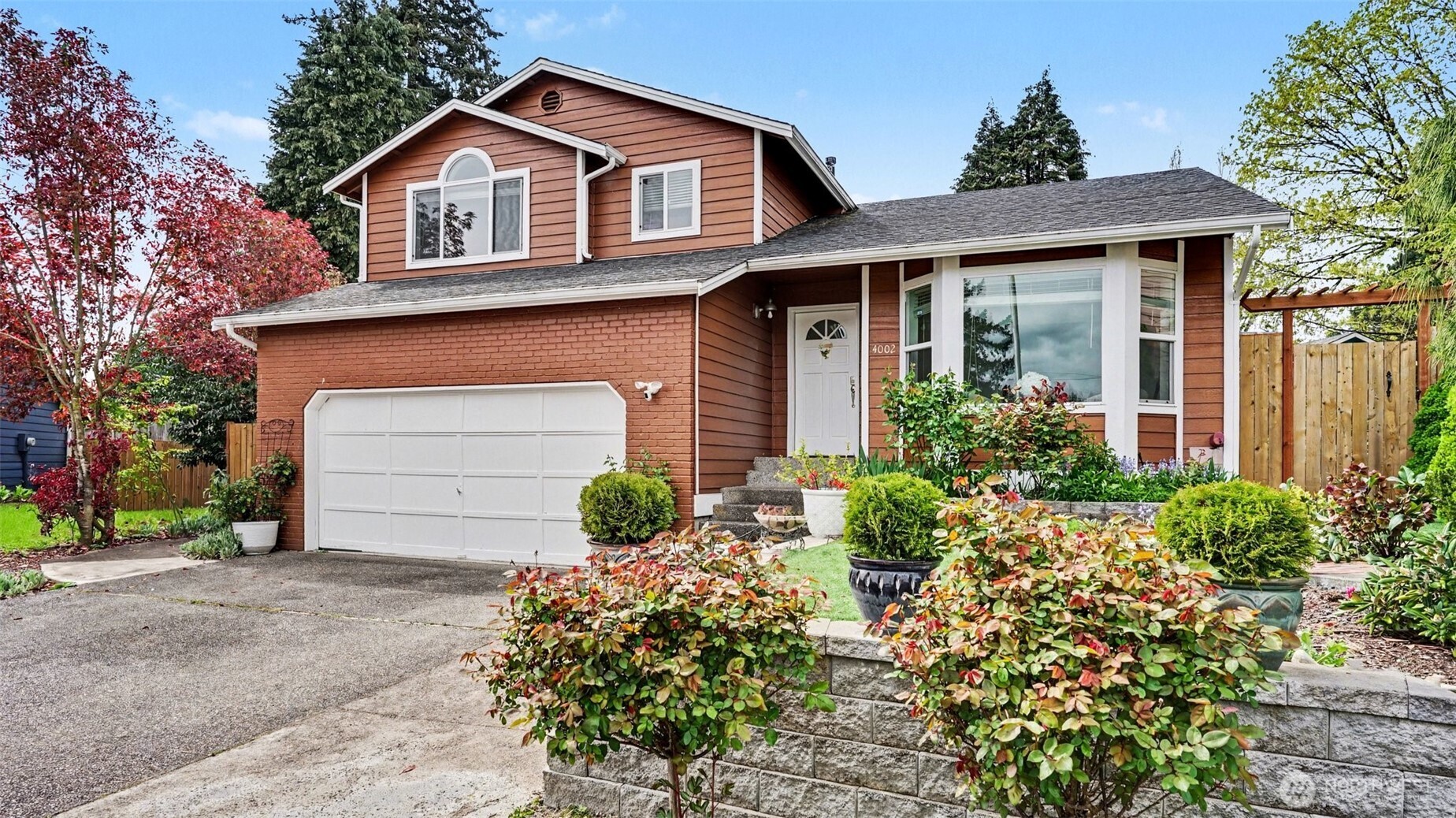 4002 Northeast 7th Court Renton, WA 98056 - Photo 4 of 40 Gallery Image 4