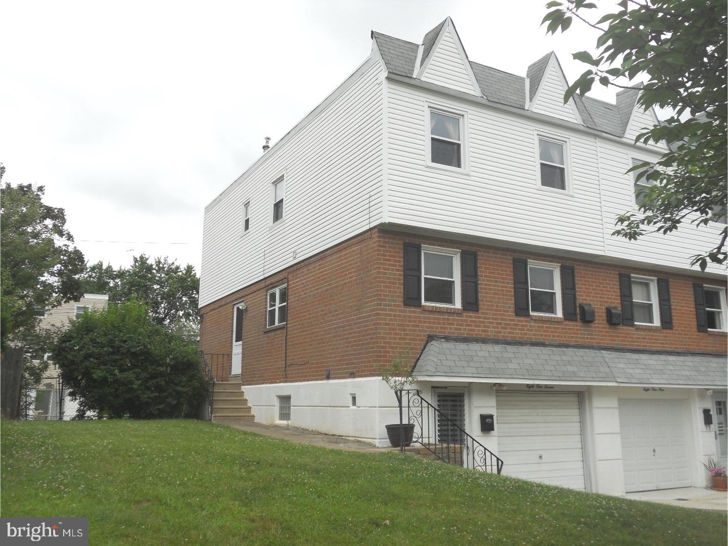 817 Selmer Road Philadelphia, PA 19116 - Photo 2 of 19 Exterior Side