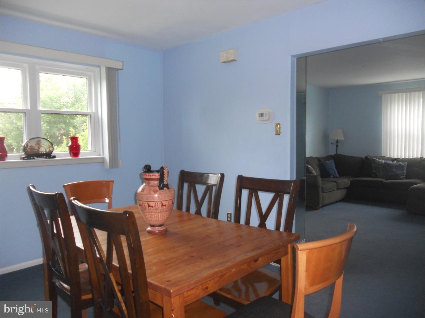 817 Selmer Road Philadelphia, PA 19116 - Photo 5 of 19 Dining Room