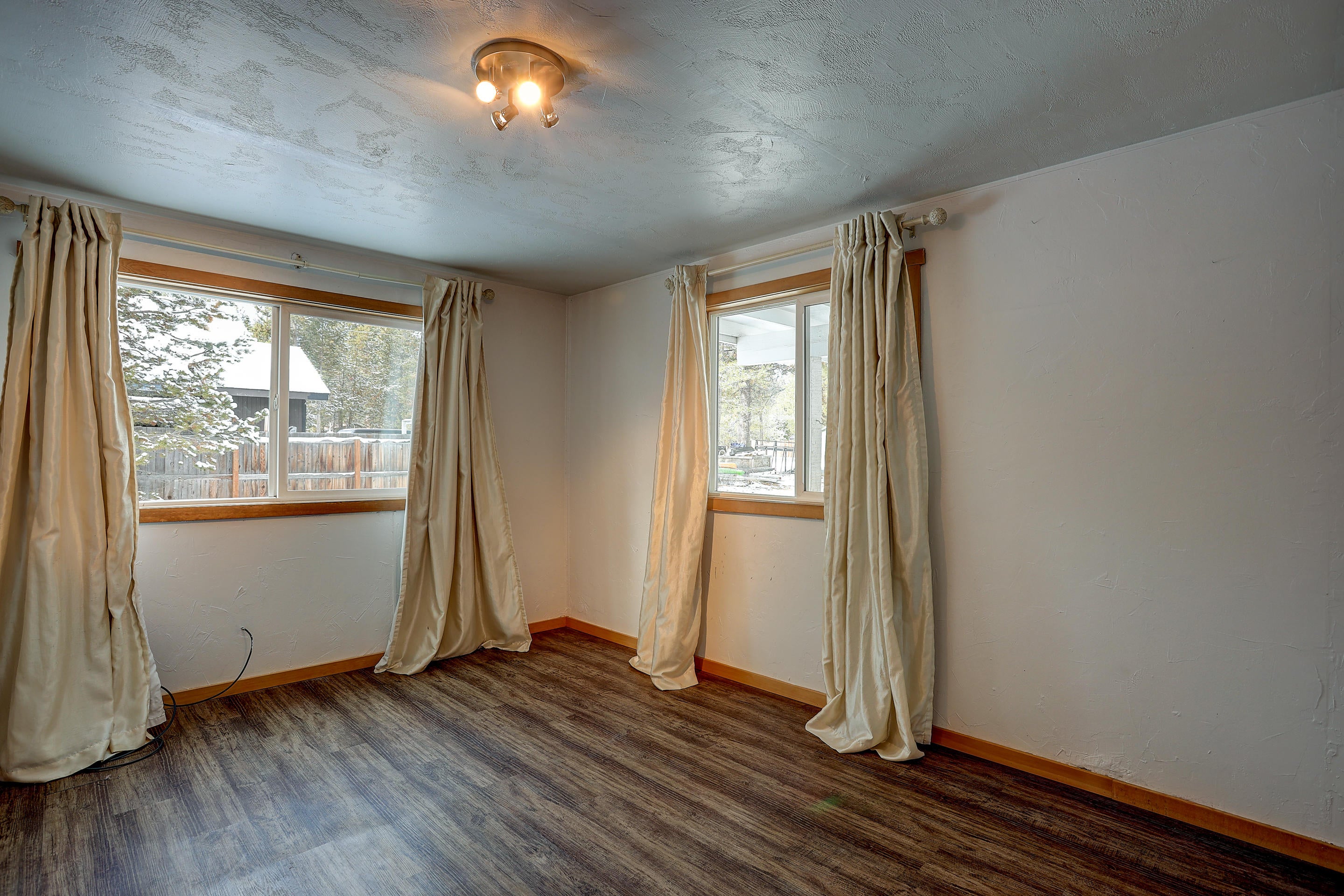 17031 Kingsburg Road Bend, OR 97707 - Photo 17 of 32 17031 Kingsburg Road MLS-6