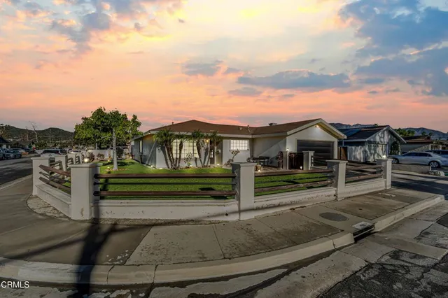 $699,000 | 521 West Santa Cruz Street, Santa Paula, CA 93060