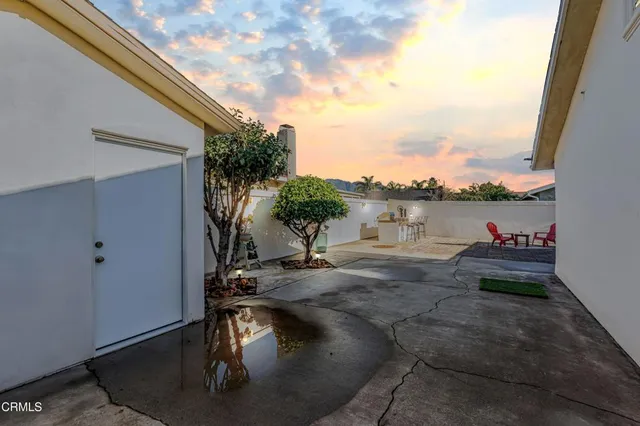 $699,000 | 521 West Santa Cruz Street, Santa Paula, CA 93060