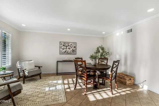 $699,000 | 521 West Santa Cruz Street, Santa Paula, CA 93060