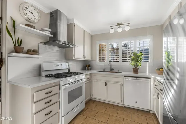 $699,000 | 521 West Santa Cruz Street, Santa Paula, CA 93060