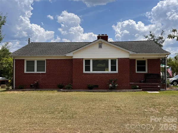 $475,000 | 1821 Overbrook Road, Kershaw, SC 29067