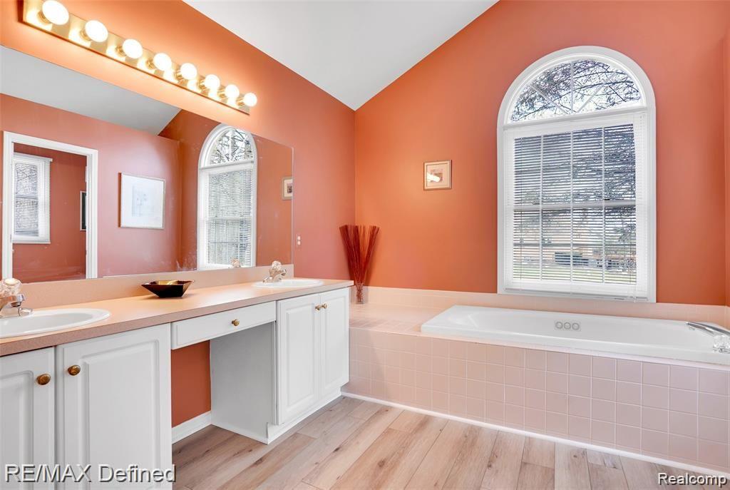 3344 Fulham Drive Rochester, MI 48309 - Photo 13 of 25 11.jpg