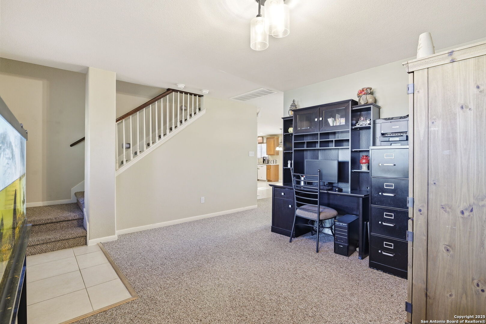 133 Falling Sun Cibolo, TX 78108 - Photo 5 of 28 a view of a workspace with furniture