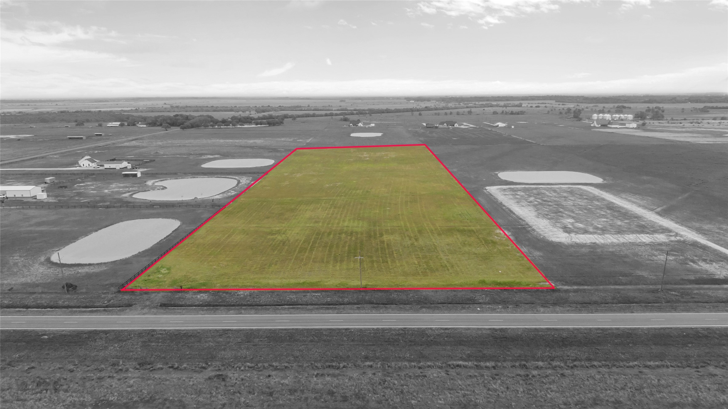0 Fm 1663 Road Winnie, TX 77665 - Photo 1 of 8 Red lines are approximate and must be independently identified.