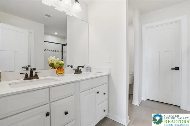 $678,888 | 2120 Emanuel Court, Easton, PA 18045