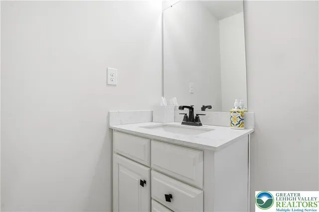 $678,888 | 2120 Emanuel Court, Easton, PA 18045