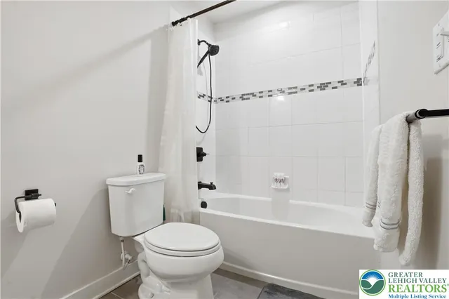 $678,888 | 2120 Emanuel Court, Easton, PA 18045