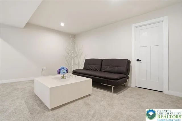 $678,888 | 2120 Emanuel Court, Easton, PA 18045