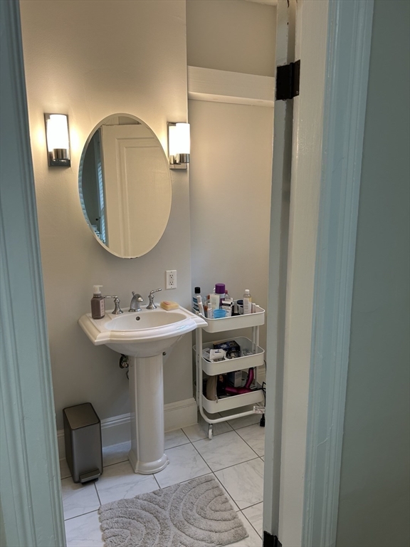 313 Tappan Street, Unit 3 Brookline, MA 02445 - Photo 16 of 23