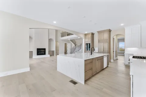 $2,999,990 | 8124 Boiling Spgs Place, Brentwood, TN 37027