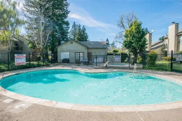 $245,000 | 9141 Newhall Drive, Unit 60, Sacramento, CA 95826