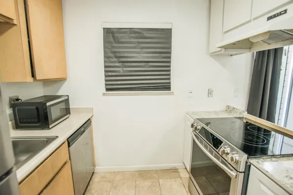 $245,000 | 9141 Newhall Drive, Unit 60, Sacramento, CA 95826