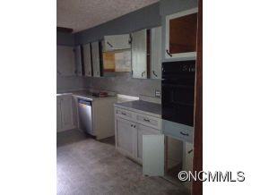 2310 Lake Logan Road Canton, NC 28716 - Photo 8 of 12