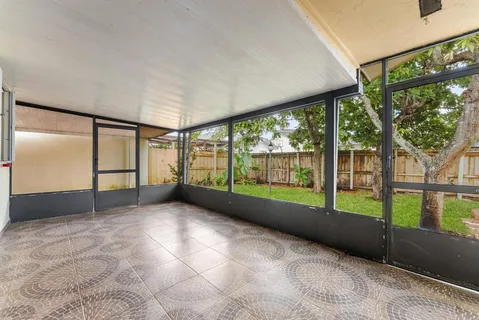 a view of gallery with hallway