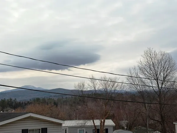 $158,700 | 14 Hilltop Manor Mobile Home Park, Littleton, NH 03561