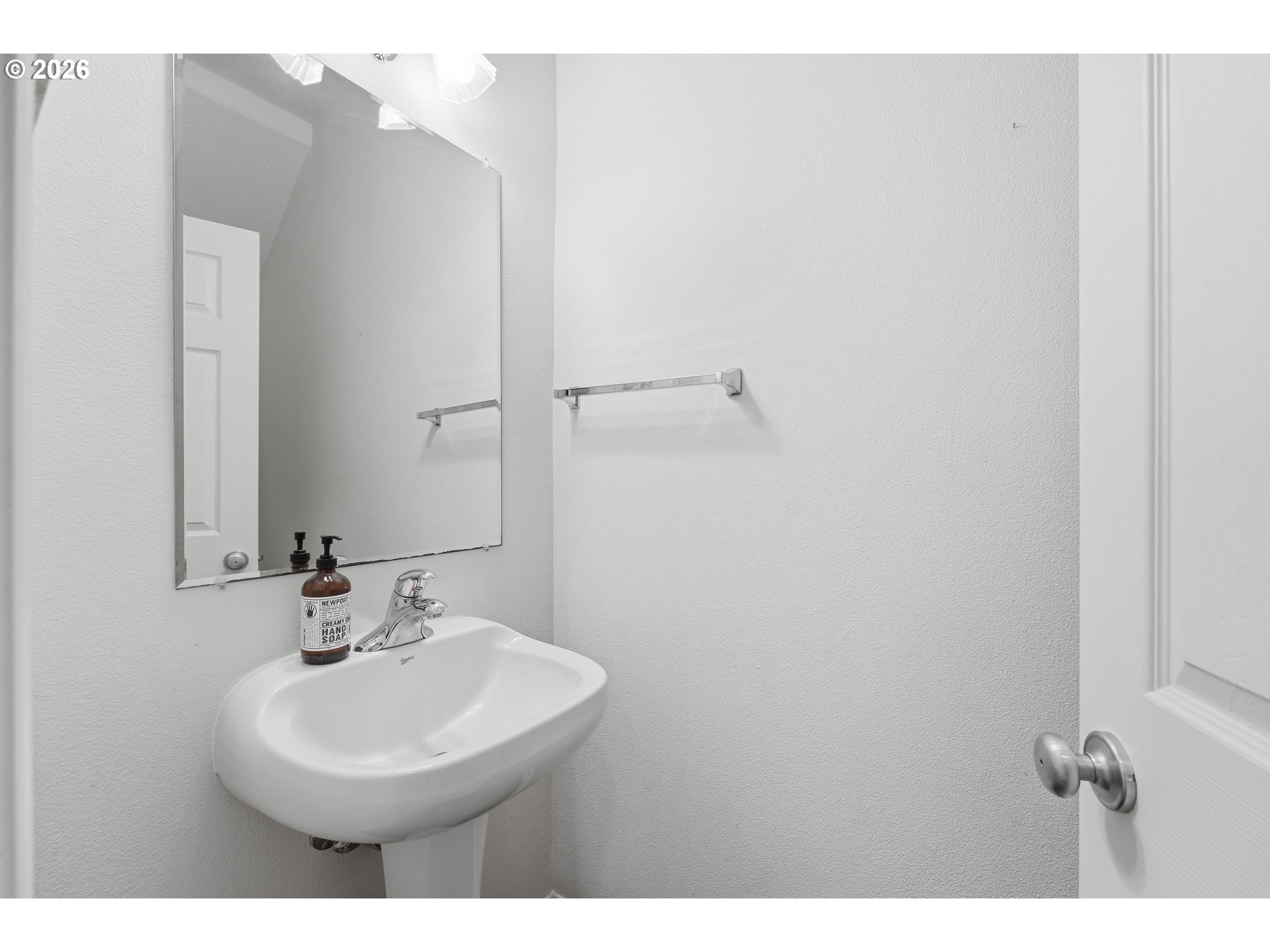 17290 Southwest Berkeley Lane Beaverton, OR 97003 - Photo 4 of 30