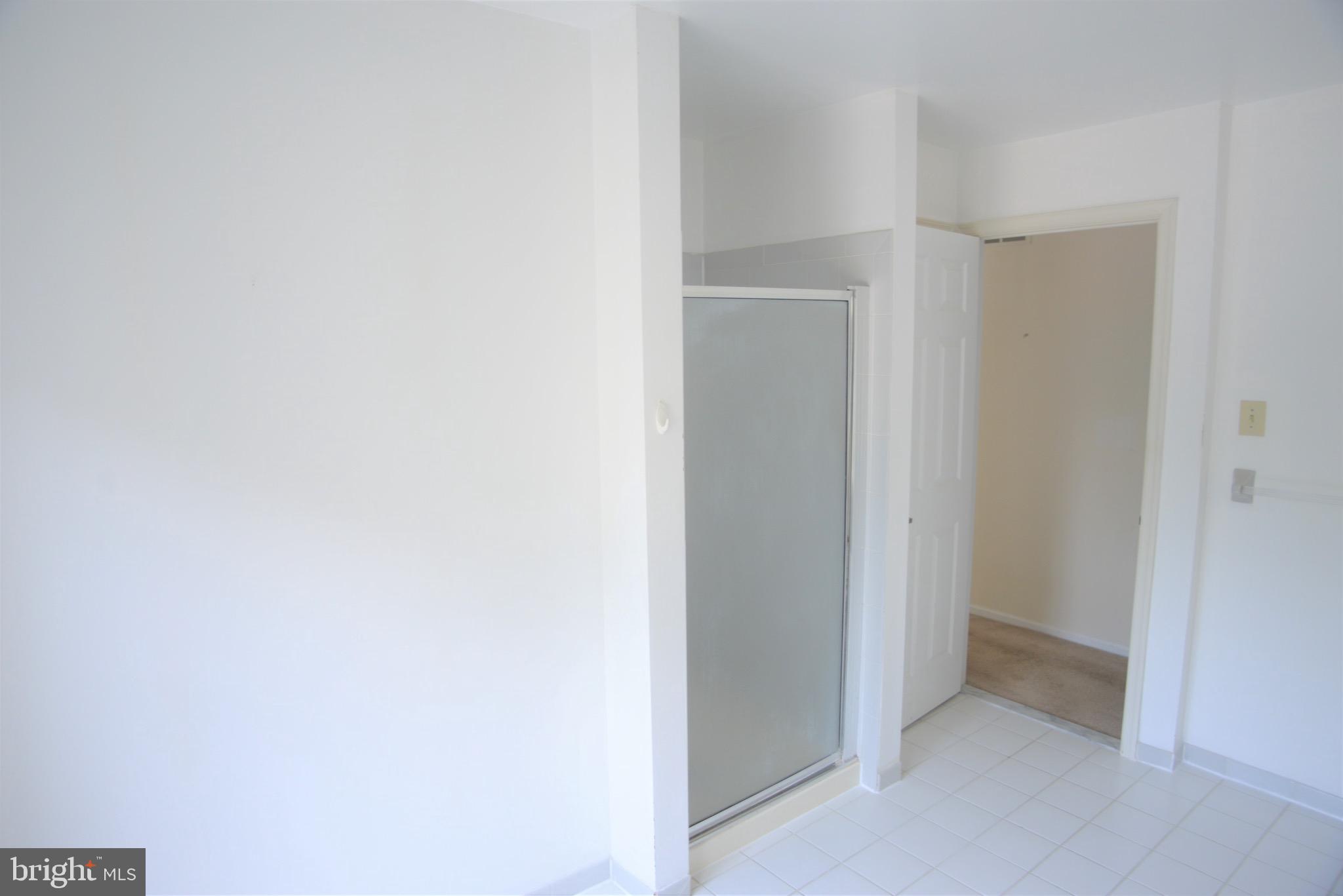 323 Shetland Drive Exton, PA 19341 - Photo 14 of 22 Master bath also with shower