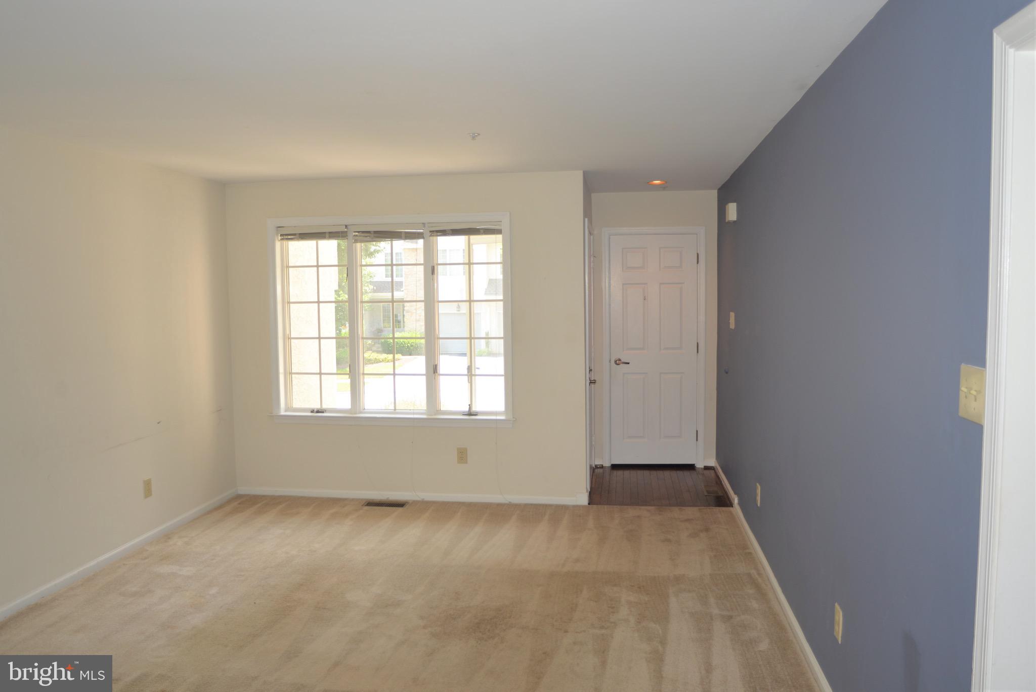 323 Shetland Drive Exton, PA 19341 - Photo 4 of 22 Living room
