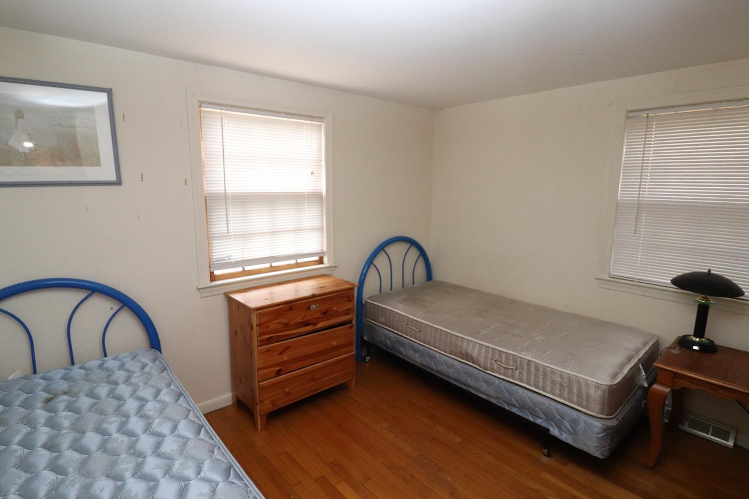 58 Sterling Road Hyannis, MA 02601 - Photo 16 of 19 14