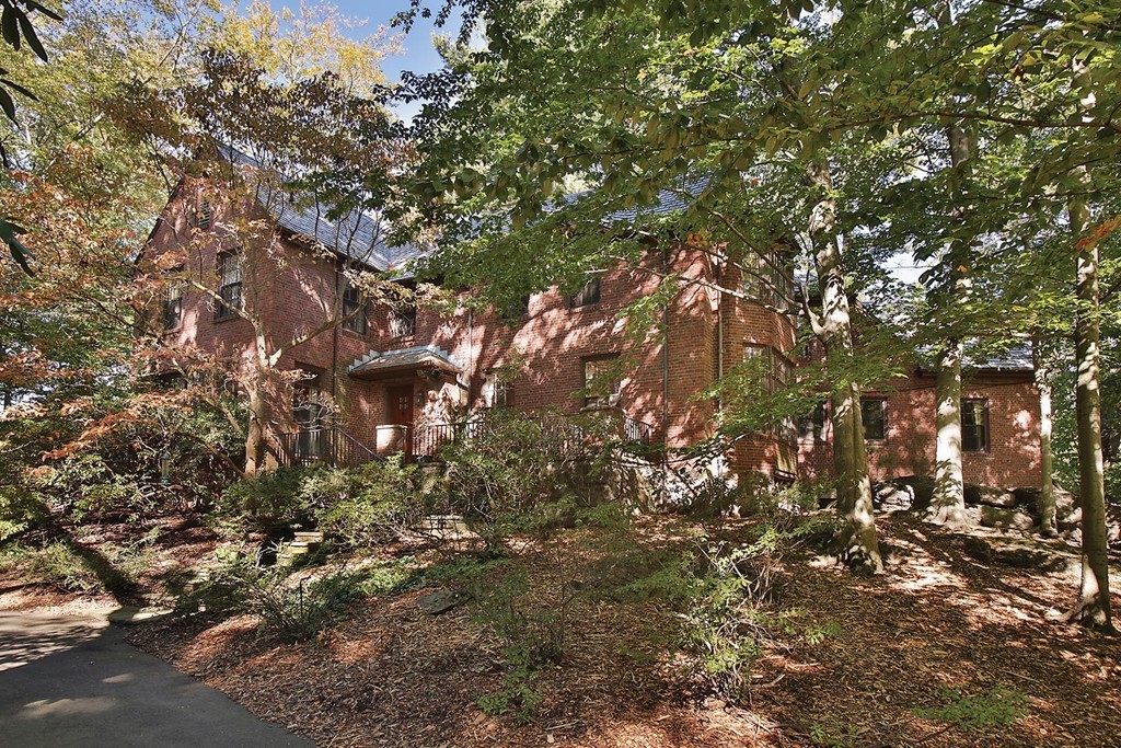 46 Sargent Crossway Brookline, MA 02445 - Photo 18 of 23