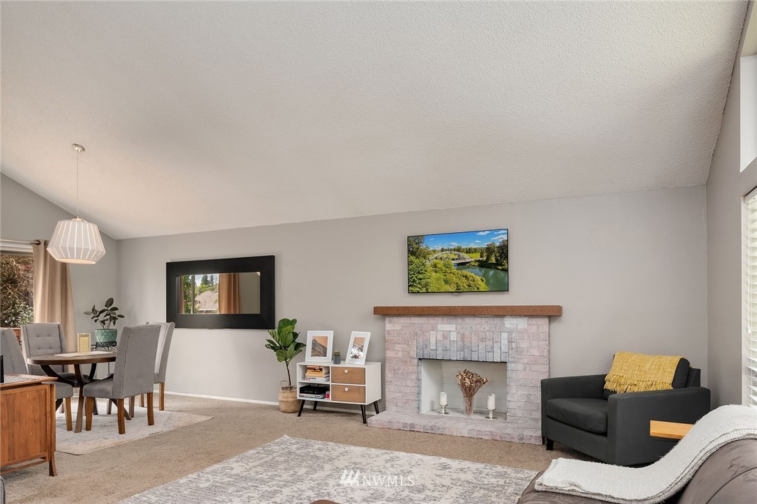2730 167th Street Southeast Bothell, WA 98012 - Photo 5 of 25