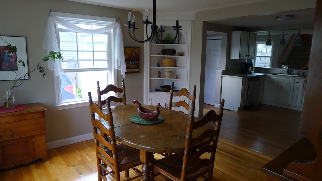 40 Wayside Street Springfield, MA 01118 - Photo 11 of 30 a view of a dining room with furniture and window