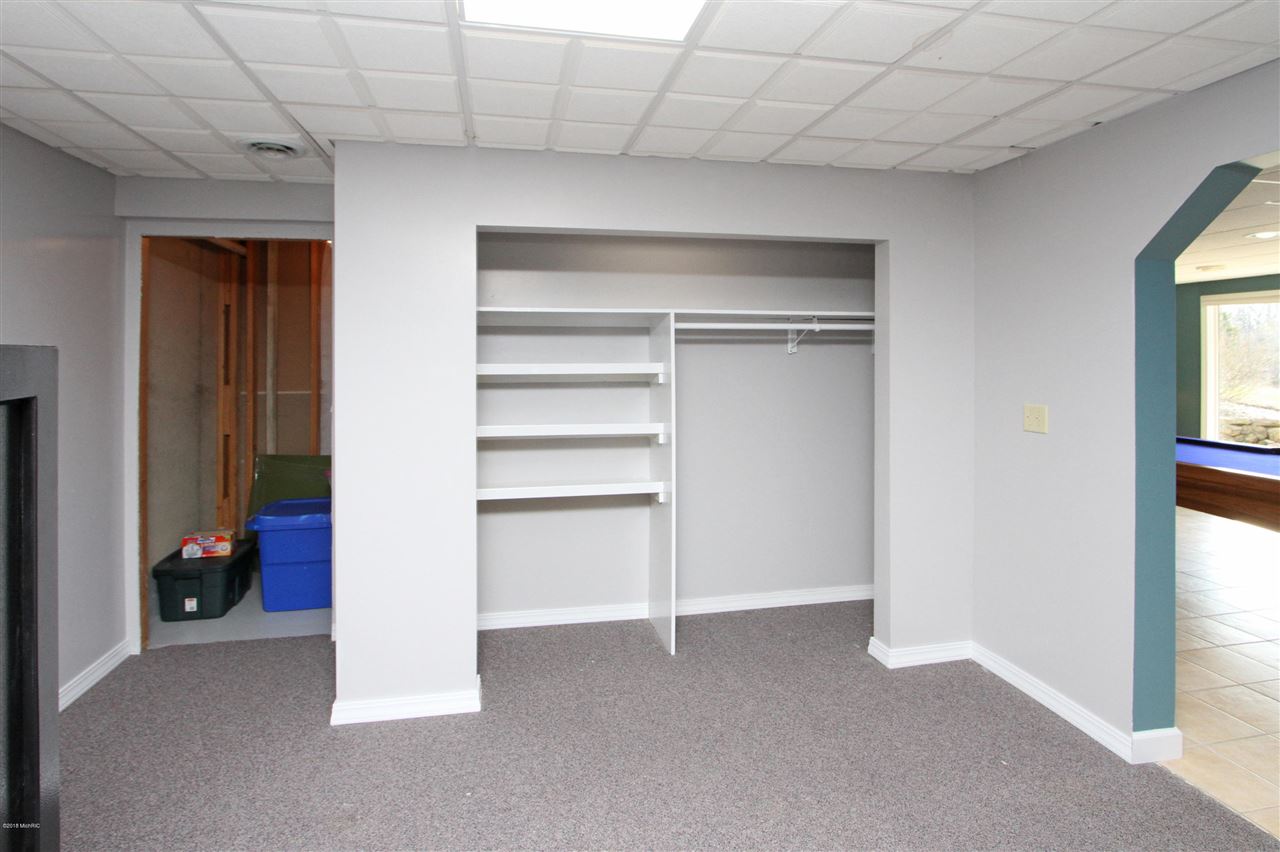 10646 West Ford Road Plainwell, MI 49080 - Photo 17 of 27 Gallery Image 17