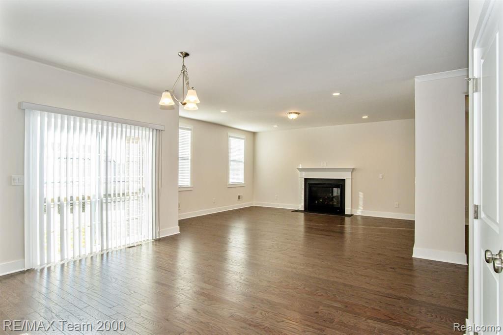 50625 Rockingham Drive Canton, MI 48188 - Photo 8 of 30
