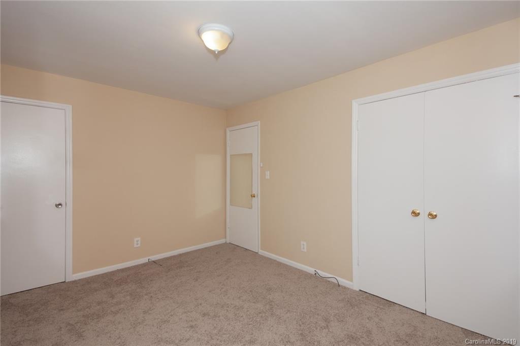 6801 Idlewild Road Charlotte, NC 28212 - Photo 14 of 25 Gallery Image 14