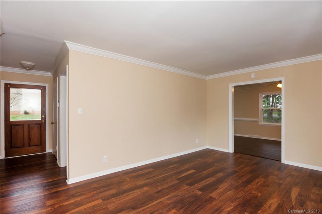 6801 Idlewild Road Charlotte, NC 28212 - Photo 10 of 25 Gallery Image 10