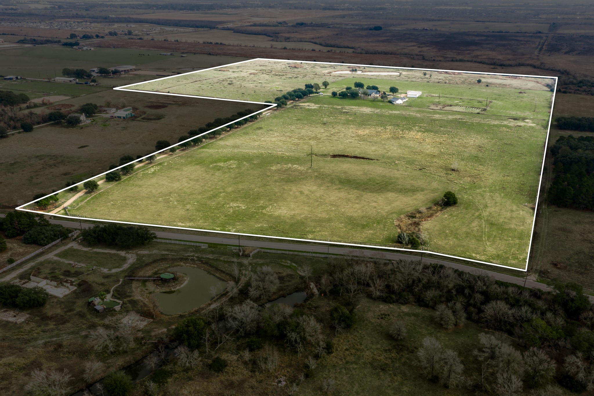 16450 Mathis Road Hockley, TX 77447 - Photo 4 of 39 a close view of water heater