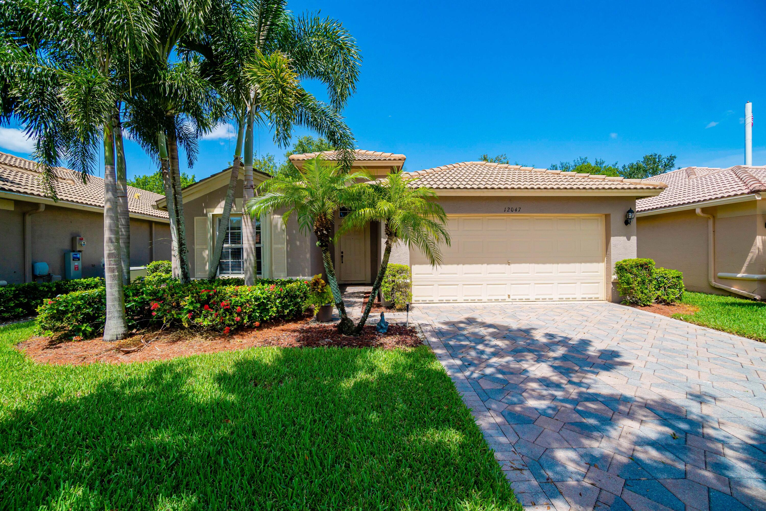 12047 Roma Road Boynton Beach, FL 33436 - Photo 28 of 39 12047 Front