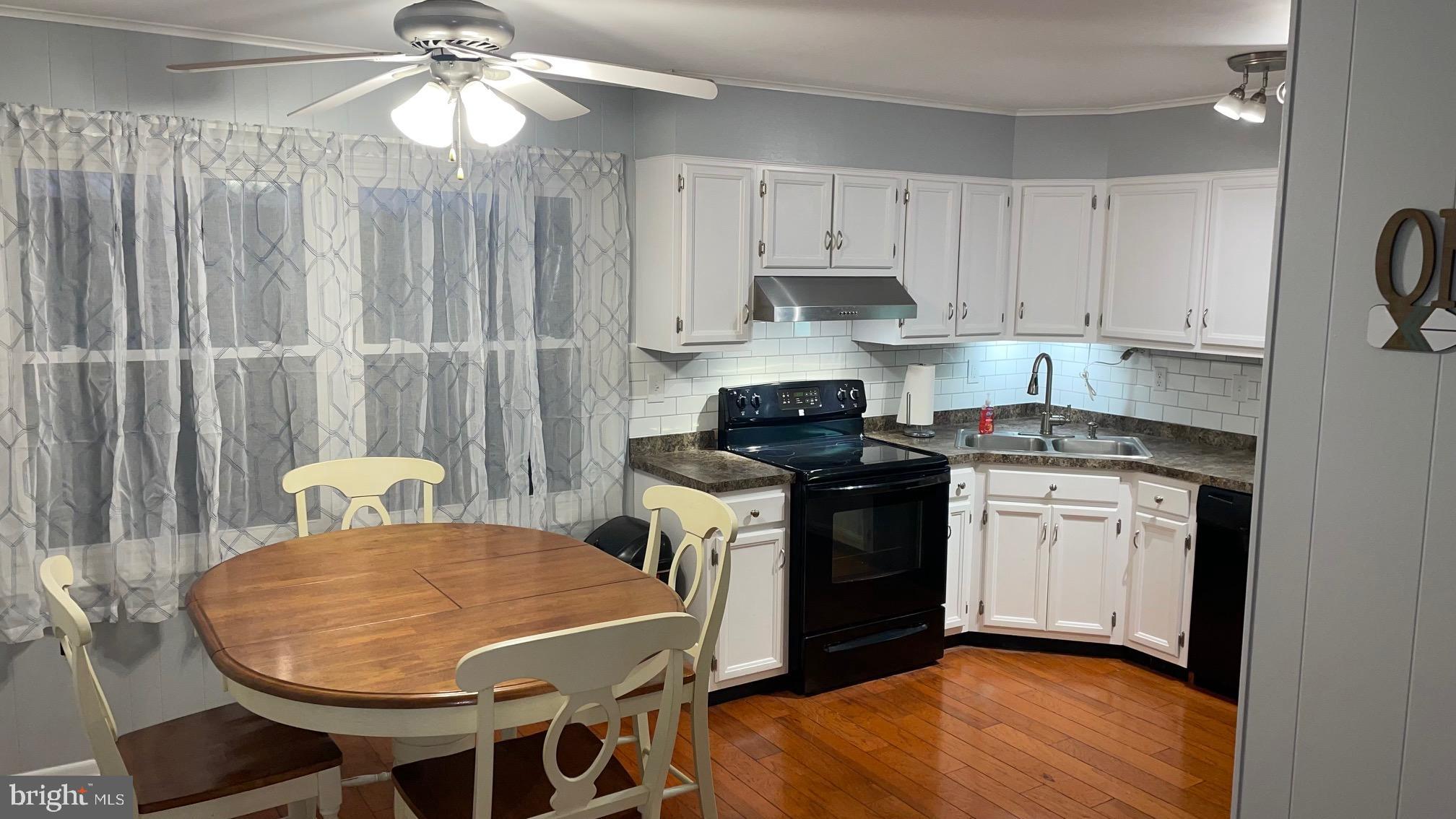 13644 Upper Corners Road Hesston, PA 16647 - Photo 7 of 28 Charming kitchen with modern touches.