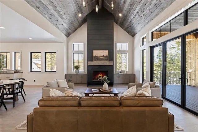 $2,749,000 | 75 Ponderosa Ridge, Donnelly, ID 83615