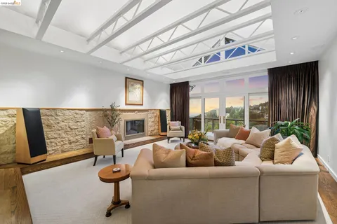 $2,499,000 | 2223 Tunnel Road, Oakland, CA 94611