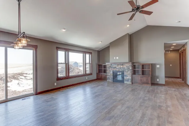 $389,900 | 871 North Grant Street, Ellsworth, WI 54011