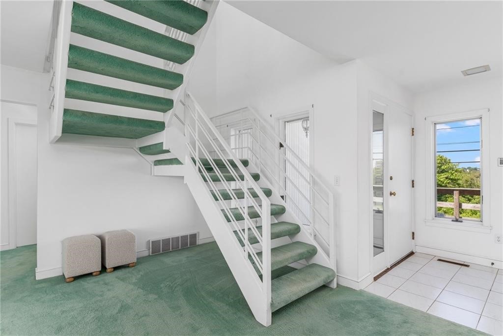 160 Sand Hill Cove Road Narragansett, RI 02882 - Photo 18 of 41