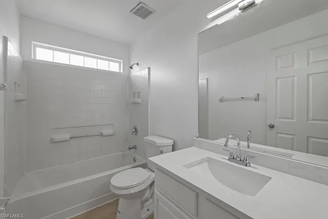 $3,695 | Undisclosed Address, Naples, FL 34120