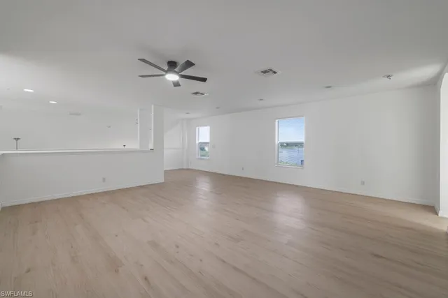 $3,695 | Undisclosed Address, Naples, FL 34120