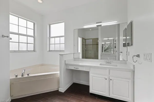 $3,250 | Undisclosed Address, Naples, FL 34120